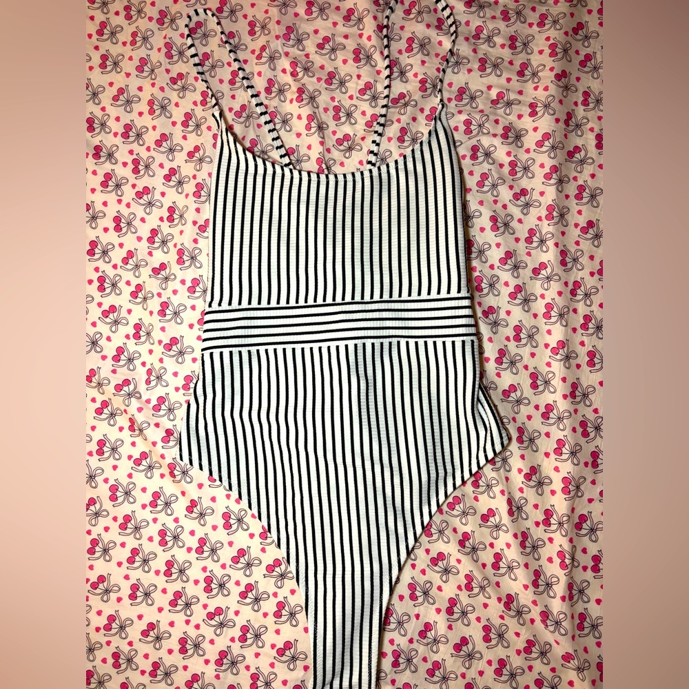 One piece swimsuit